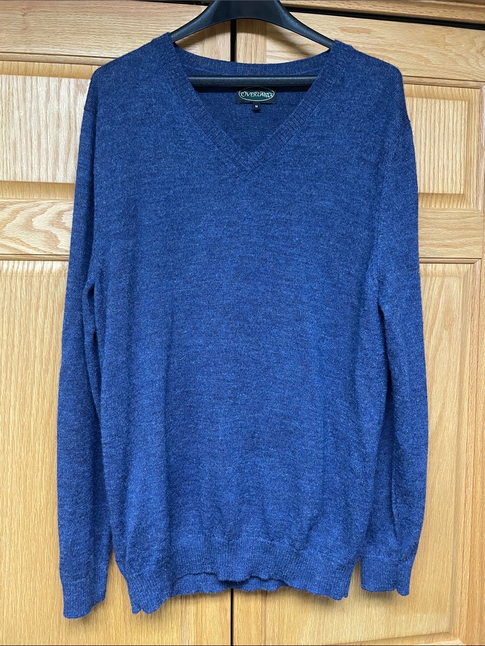 Overland Men's Navy V-Neck Sweater - Size Medium